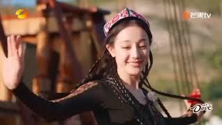 Dilraba Dilmurat | Dancing a Hometown Dance (Xinjiang) 