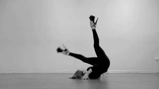 Ksenia Martynova. Stripdance tricks. Easy, but beautiful)))