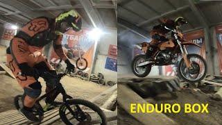 Катаюсь на велике и мотике по стадиону! Enduro Box