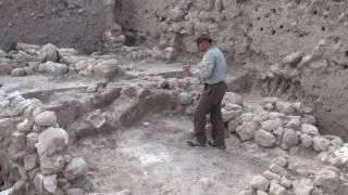 Aren Maeir describing evidence of 8th cent. BCE earthquake at Tell es-Safi/Gath, Israel