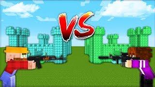 Замок из АЛМАЗОВ VS Замок из ИЗУМРУДОВ в майнкрафт 100% троллинг ловушка minecraft