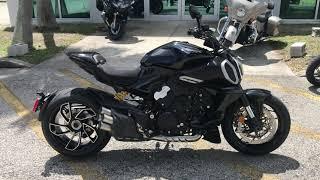 2023 Ducati Diavel V4 Thrilling Black DUCB000783/Walk Around Video