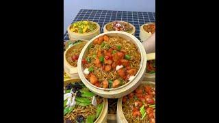 Covered with rich toppings, the noodles are so delicious that everyone wants to eat them. #Local Sp