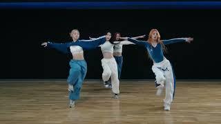 ITZY - 'UNTOUCHABLE' Dance Mirror