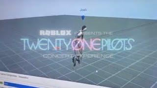 Twenty One Pilots : The Roblox Concert ( Josh Takes A Bathroom Break With His Suit Still On )