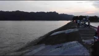 Suasana Laut Teluk Penyu Kabupaten Cilacap Di Sore Hari