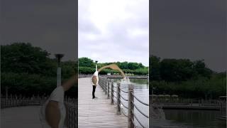 The human body transports water, greening the desert is funny special effects desert greening