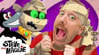 Halloween Monsters Ice Cream Story for Kids with Steve and Maggie | Haunted House | Finger Family