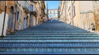 Caltagirone Sicily Walking tour. Meeting Locals and Exploring Ceramics Shops! (16)