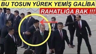 KIRGIZ korumanın Erdoğan’ın Yanında Aşırı Rahat Halleri Uyarı Geldi Kolundan Tutup Götürdüler