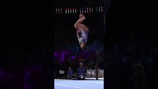 Simone Biles MUST SEE floor routine 