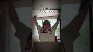 Twitch.tv/whoplohoyparen | КОСТЯ ПРОЛИЛ ЧАЙ РЖАКА #плохойпарень #хазяева #shorts