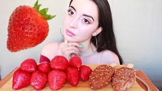 ПРОБЛЕМЫ БРАТА В ШКОЛЕ / МОРОЖЕНОЕ И КЛУБНИКА / MUKBANG asmr Ayka Emilly