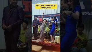 ketika goyangan pengantin wanita ngalahin biduan ‼️‼️ #goyang #joget #nikah #pengantin #manten