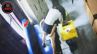Incredible Moments Caught on Camera  (P159)