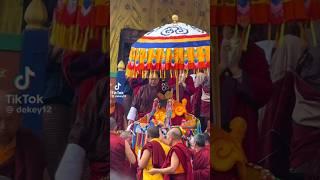 #Lama #khenno