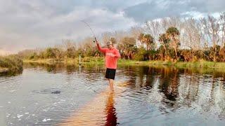 We Found a Under Water Pipe Loaded with Fish !  (Crappie Curry Island Style)