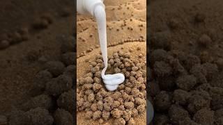 When I came to the sand, I saw small holes #tranding