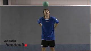 Coordination Training with a handball (1)