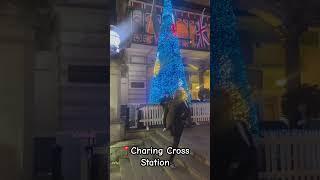 Spectacular Giant Christmas Tree at Charing Cross Station! 