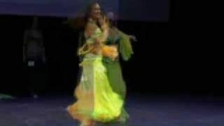 Shira bellydancer