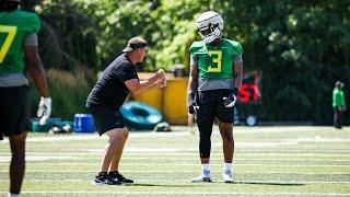 Tosh Lupoi Discusses Oregon Defense as Fall Camp Begins