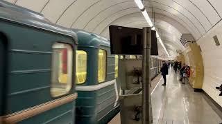 Последний 2-2-2 номерной в Московском метро