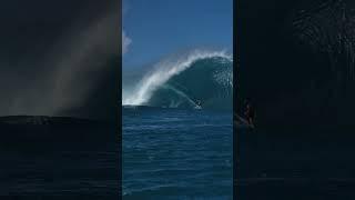 MASSIVE WAVE AT TEAHUPO'O EIMEO CZERMAK!!!!
