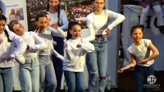 HVM - Upsteps (9-11) Jahre - Movin Dance School