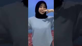 tiktok jilbab cantik joget di kos pacar