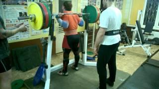 squat with wraps 305*1
