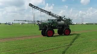 Fendt RoGator Sporting 120' of EZ-Drops