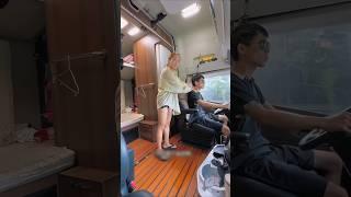 Lifestyle of two truck driver couples from China!