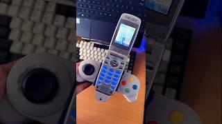 Самый необычный аксессуар для телефонов 2000х