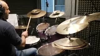 Arthur Dubois drumless