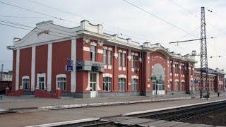 Arrival to the railway station Sinelnikovo-1. View from train cabin.