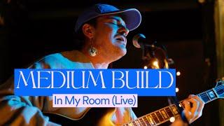 Medium Build - In My Room (Live) | Indies Keeping Secrets Brussels