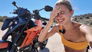 KTM 1390 Super Duke Evo R Review on a crazy windy day by the sea! Dominika Rides