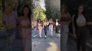 ellas bailando a ritmo de tu c h a p a