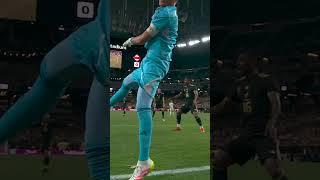 Santiago Giménez DENIED of a wonder goal  #mexico #goldcup #santiagogiménez énez
