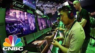 Gaming Makes You Smarter, Social Media Makes You Stupider | CNBC