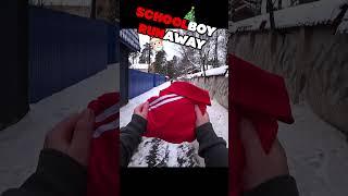 Сбежал от ЗЛЫХ РОДИТЕЛЕЙ на НОВЫЙ ГОД  SCHOOLBOY RUNAWAY В РЕАЛЬНОЙ ЖИЗНИ #schoolboy #runaway