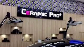 Рабочий процесс полировки автомобиля в детейлинг-центре Ceramic Pro Diamond