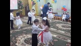 первый танец вальс в садике