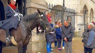 "Equestrian Elegance: Discovering the Magic of Horse Guards Parade #LondonAdventures