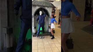 MICHAEL MYERS FAIL! Merrick & @LibertyBarros @spirithalloween #halloween #animatronics #prank