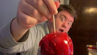 ASMR EATING CANDY APPLE SATISFYING CRUNCHY EATING SOUNDS 