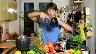 Centrifugal vs Masticating Juicer: The Royal Rumble