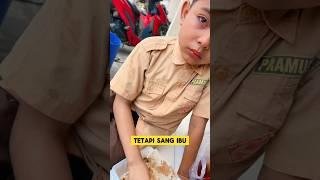momen sedih ketika santri makan sambil menangis ‼️‼️ #santri #sedih #nangis #pesantren