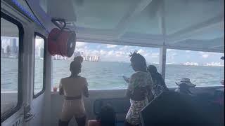 Miami Booze Cruise - Boat Party Miami